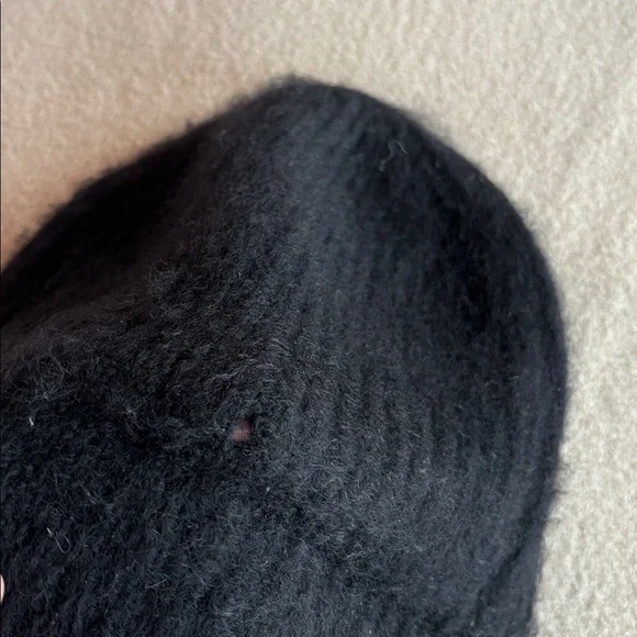 Pure Cashmere Beanie - Picture 6 of 6